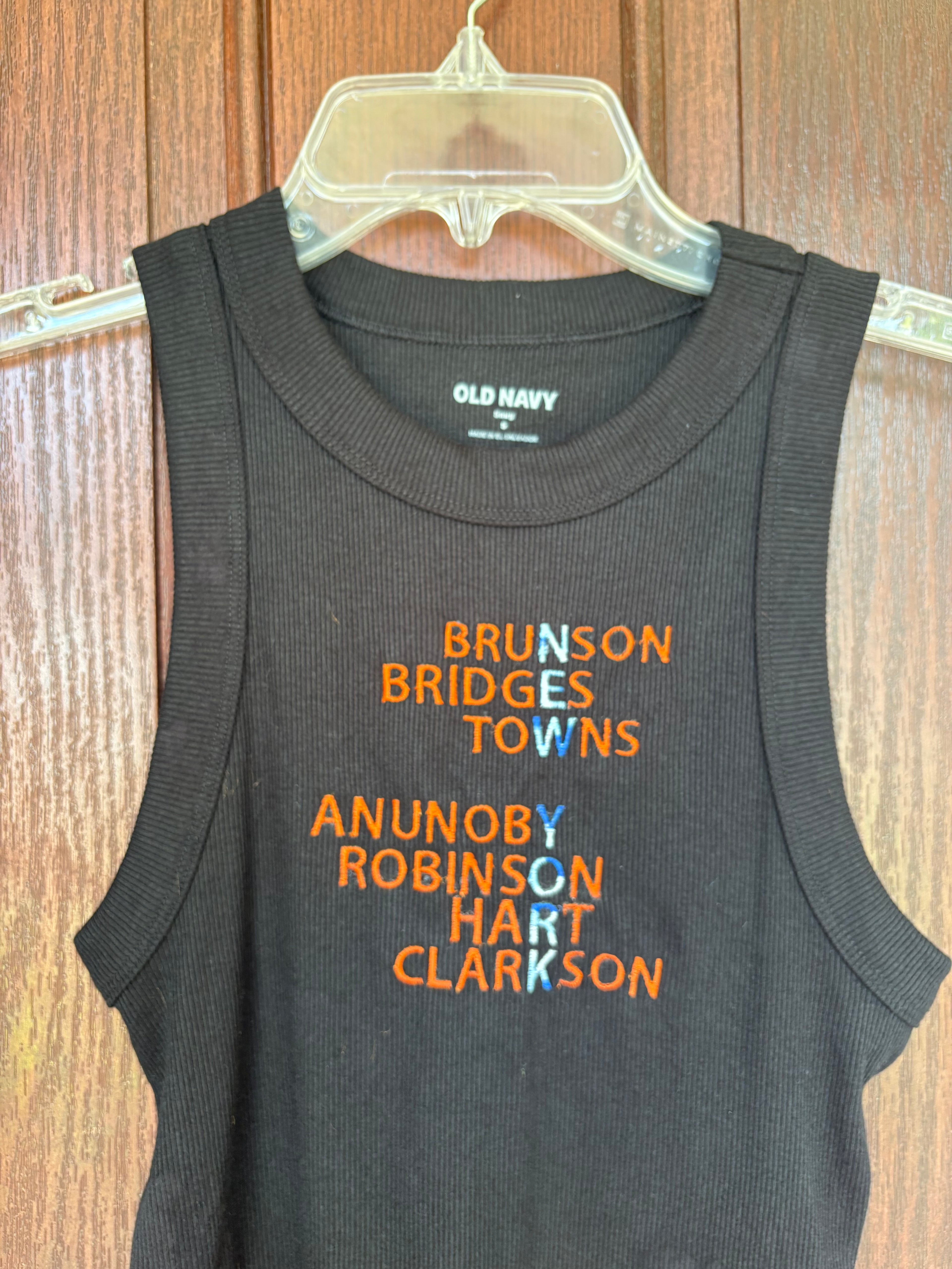 NY Knicks Roster Embroidered Tank – Women's